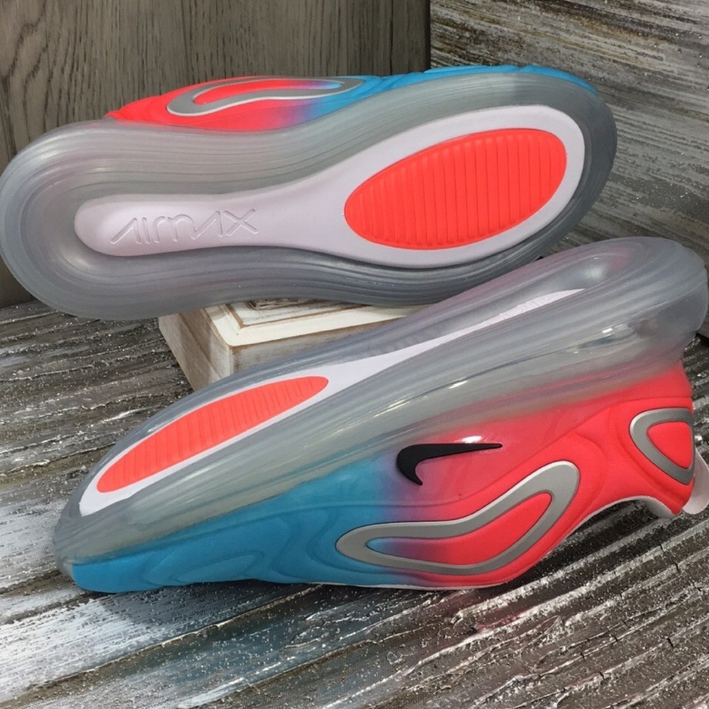 • Not available NIKE W AIR MAX 720 lawa glow/black - Picture 4 of 8